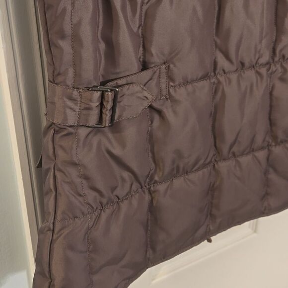 Eddie Bauer Olive Green Puffer Vest - Picture 7 of 8